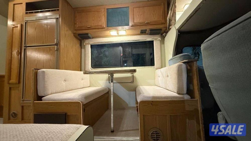 للبيع كرفان موتر هوم فورد 21 قدم  ماشي 38 الف ميل فقط7