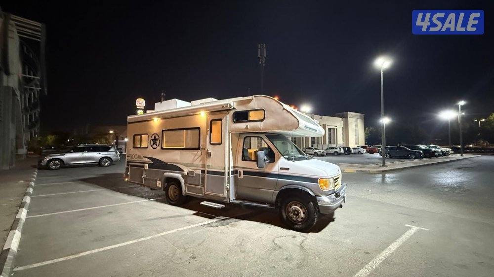 للبيع كرفان موتر هوم فورد 21 قدم  ماشي 38 الف ميل فقط6