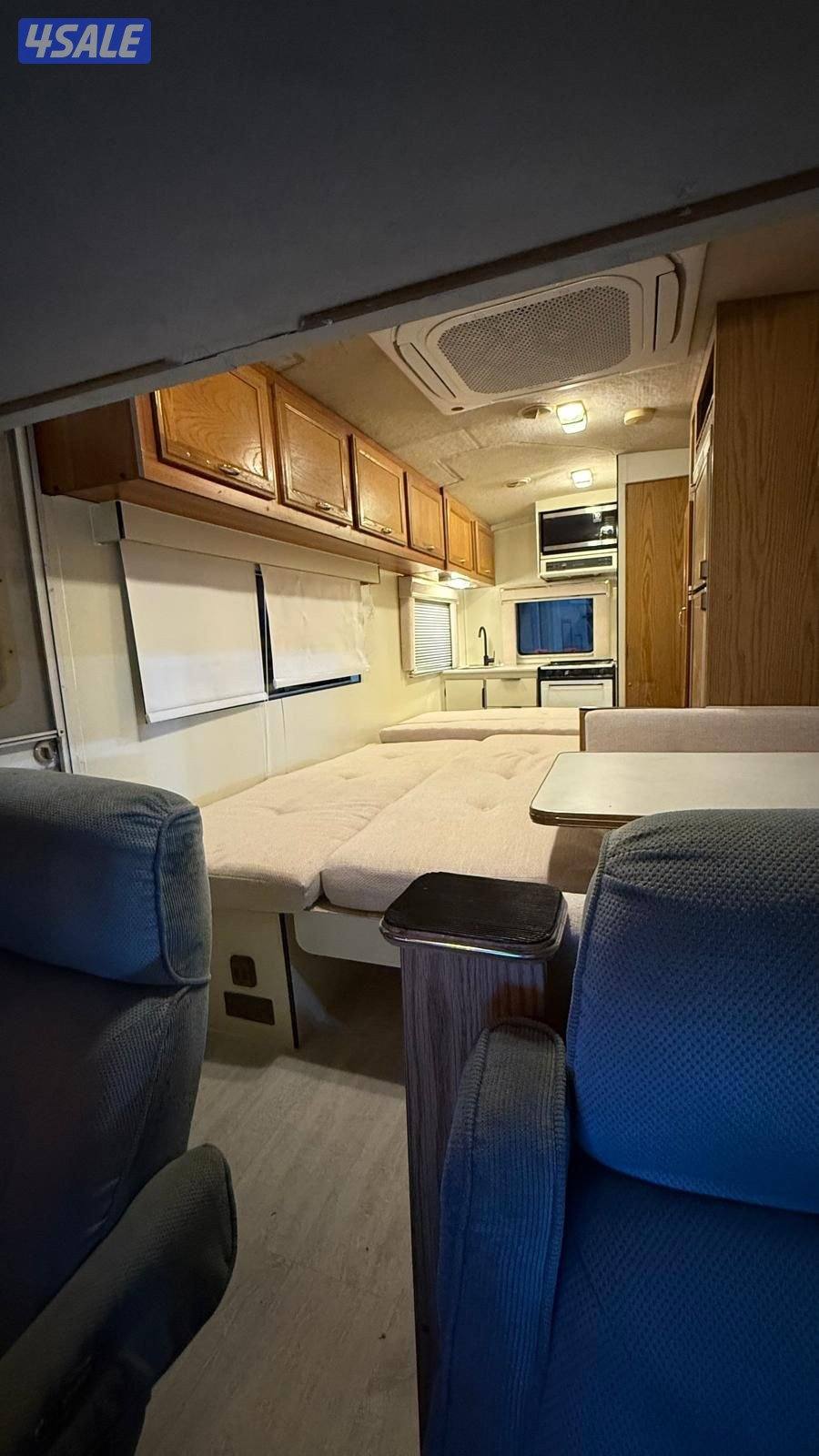 للبيع كرفان موتر هوم فورد 21 قدم  ماشي 38 الف ميل فقط9