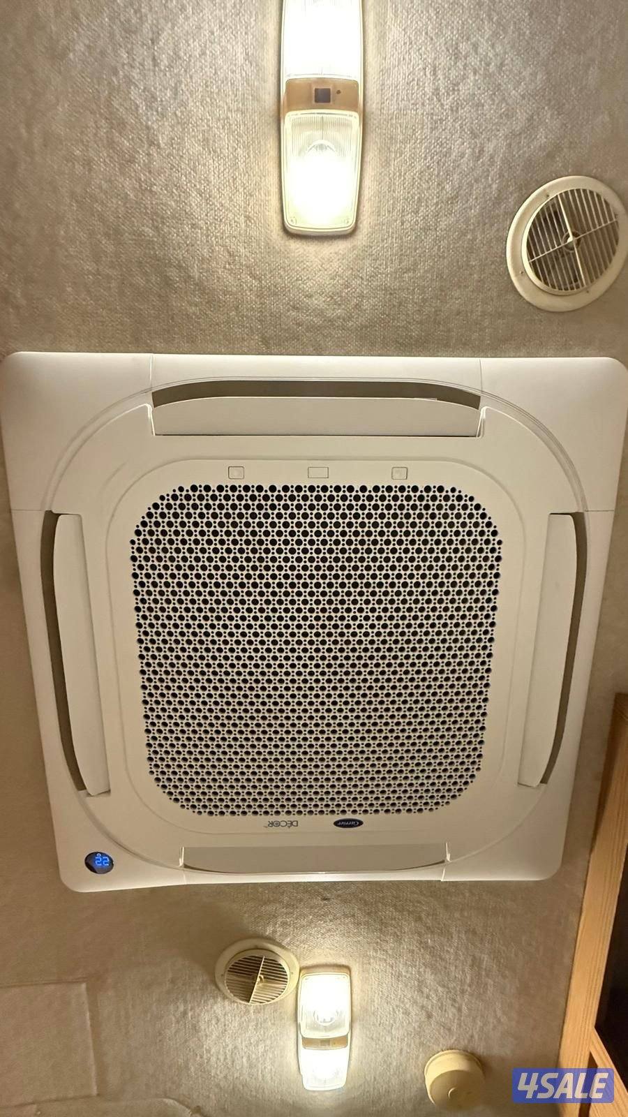 للبيع كرفان موتر هوم فورد 21 قدم  ماشي 38 الف ميل فقط12