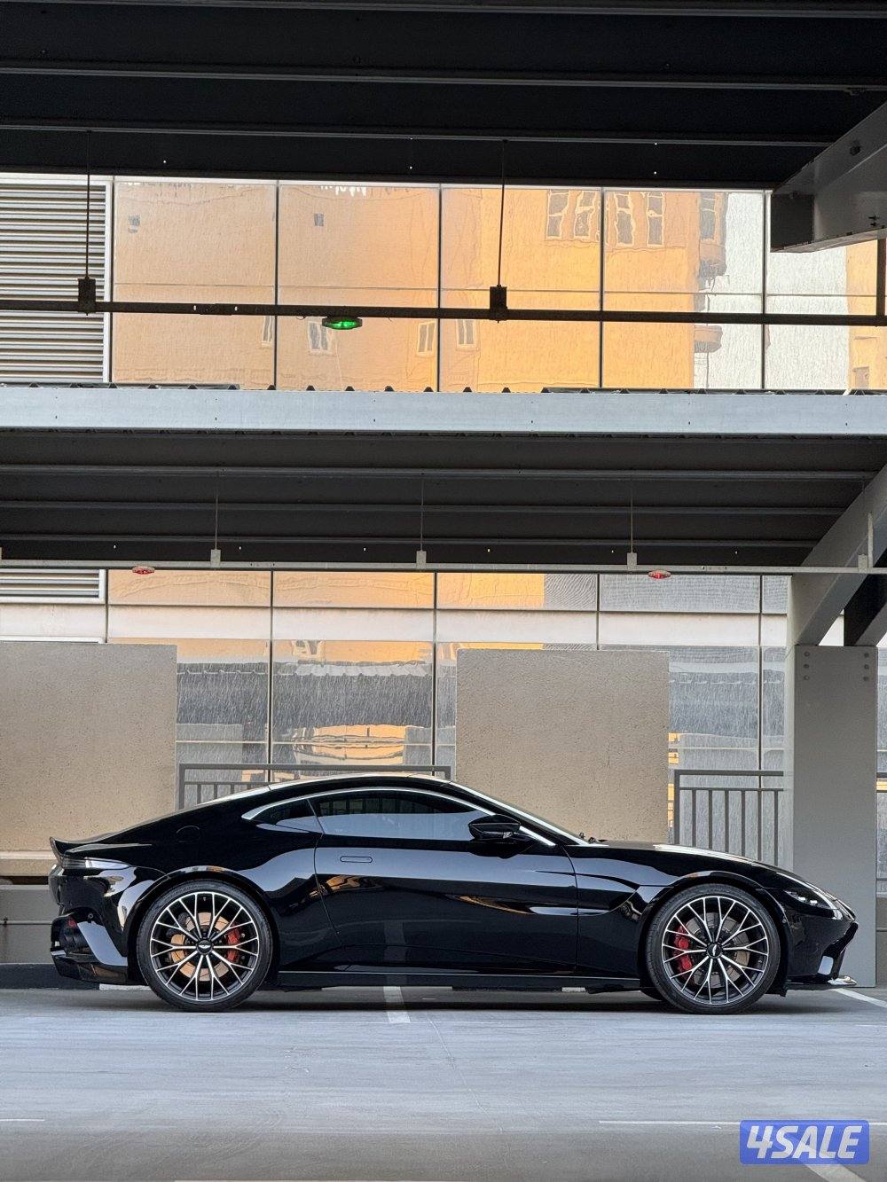 Vantage / 2023 / 8 km المالك الاول3