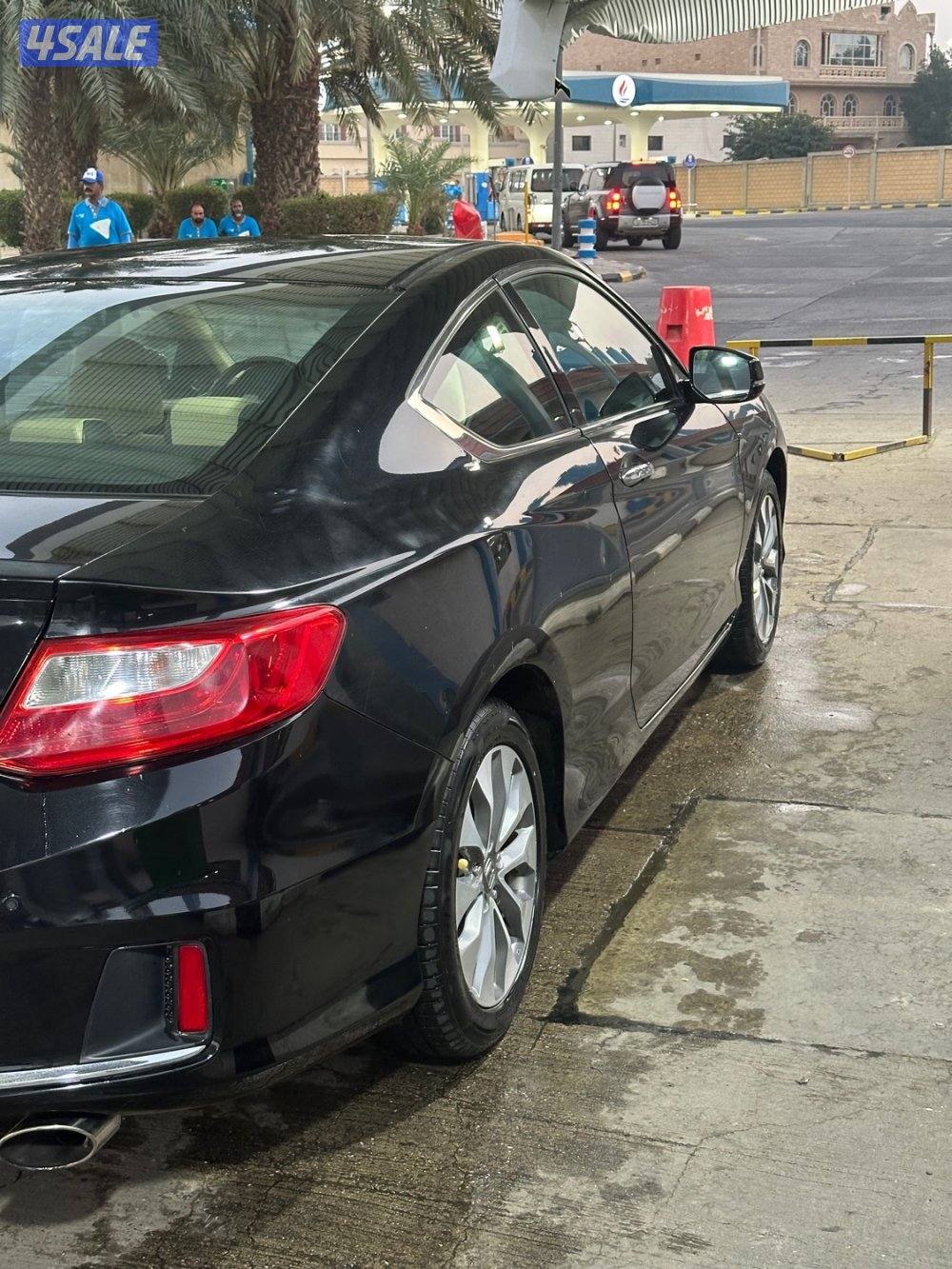 للبيع هوندا أكورد كوبيه كامل المواصفات ، اللون أسود8