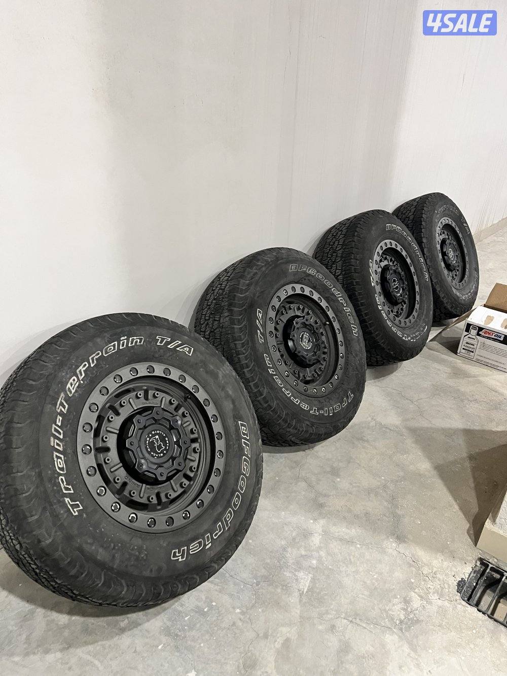 رنقات بلاك راينو اصليين  حجم ١٧ عدد البراغي ٦  للفورد f1504