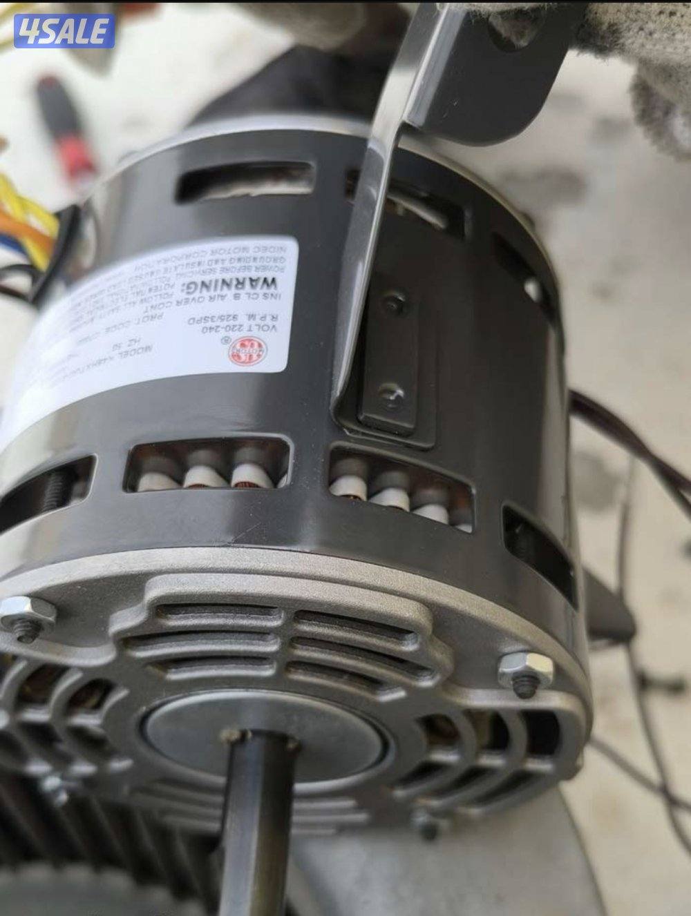 شركةانجازبلاس. كامرات.تركب.تصلح تكف مركزي... و تركيب كبريسورات جديد و8