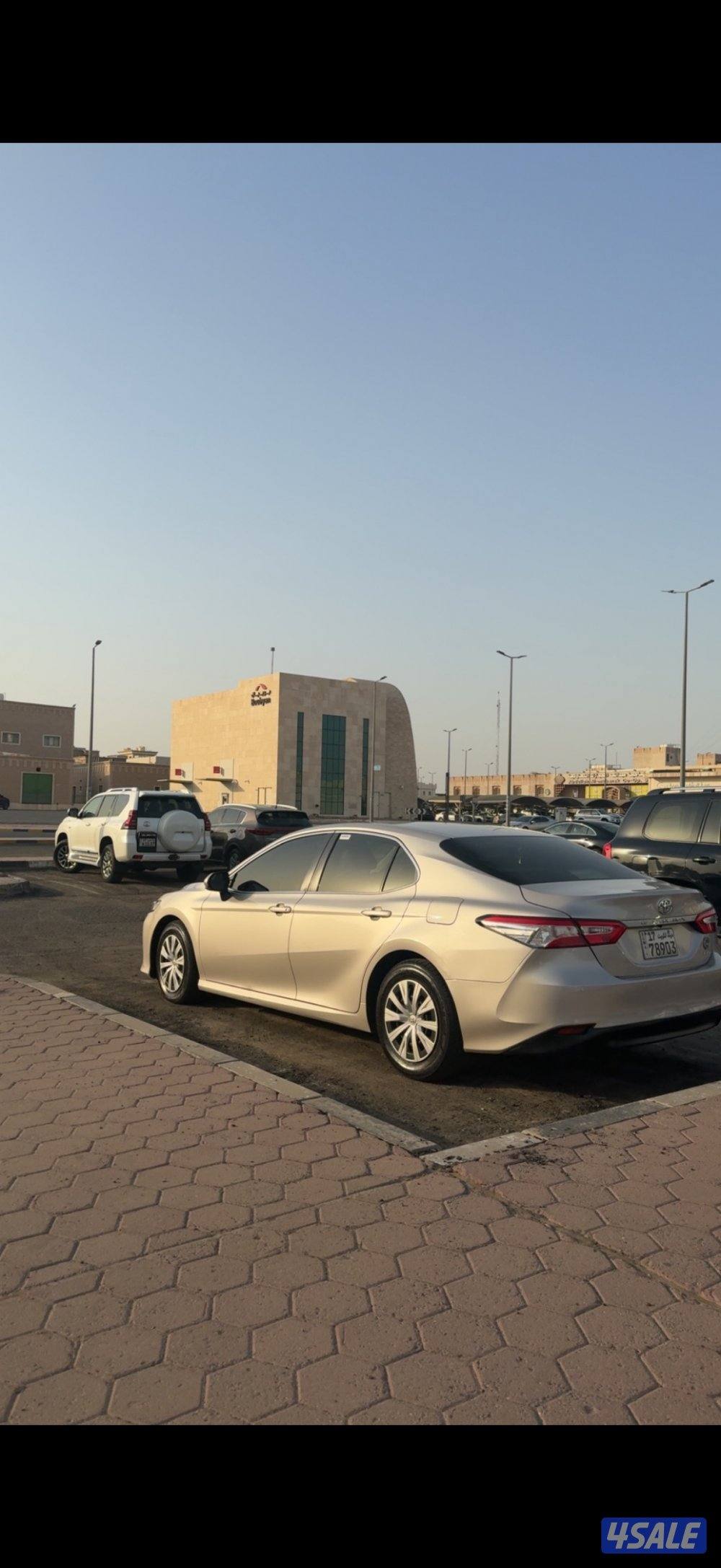 للبيع كامري 2019 ( قمه بنظافه )0