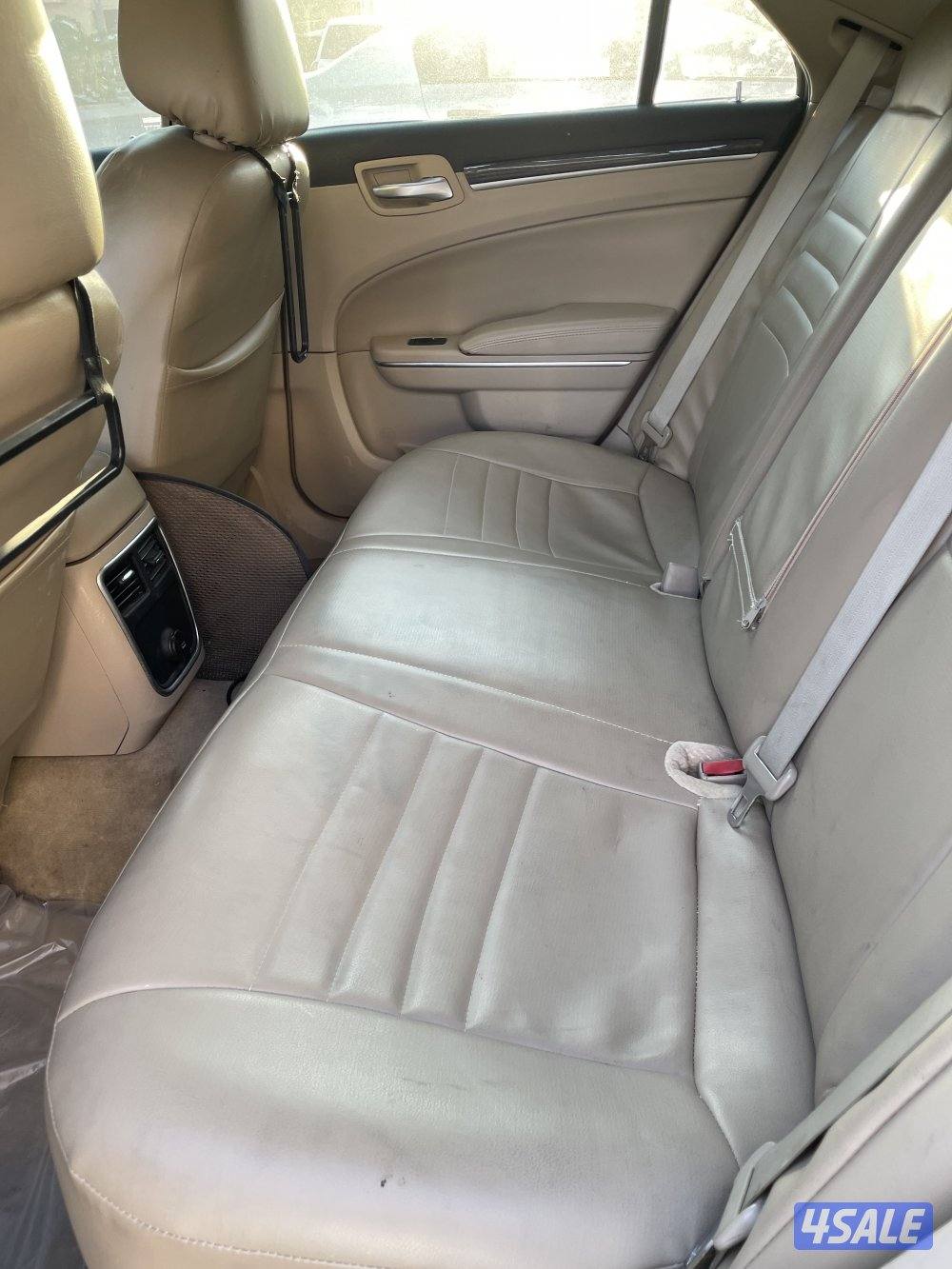 8 سلندر ، كشنات جلد، sport mode, شاشه srt, جير ومكينه وشاصي بحاله جيده6