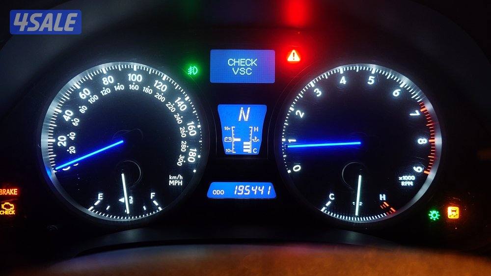 قطع غيار لكزس IS F11