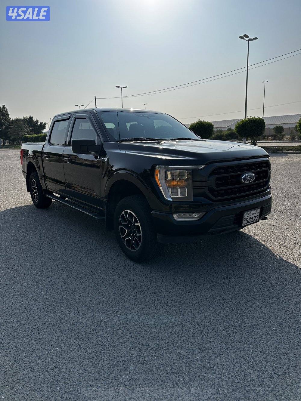 للبيع وانيت فورد F-150 XLT موديل 2022 وكالة1