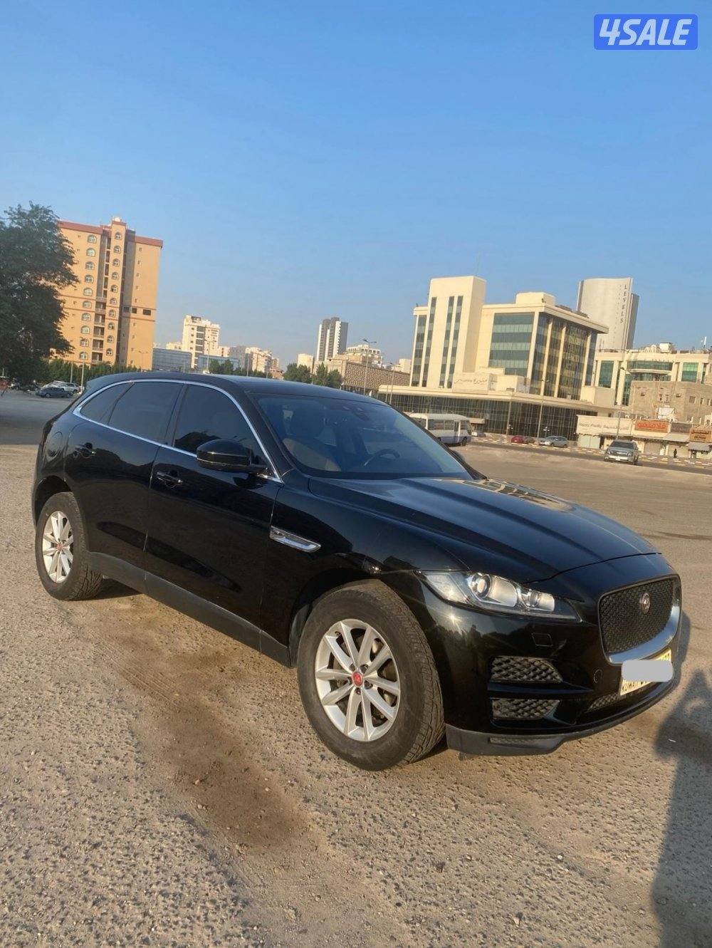 Jaguar F-Pace 25t للبيع جيب جاكوار0