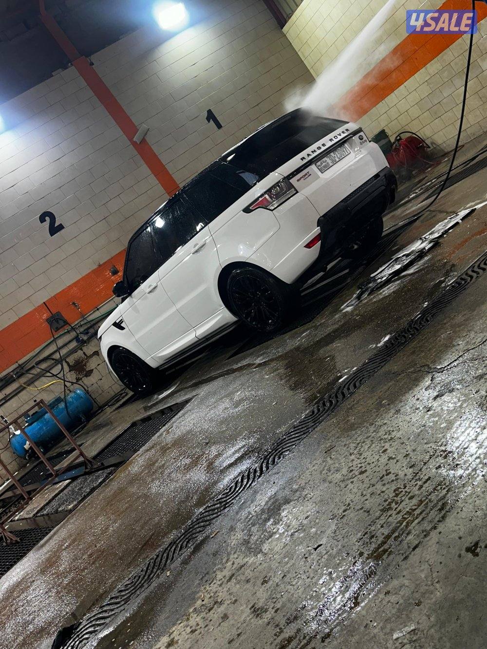 للبيع رنج سبورت موديل 2014  سته سلندر ابيض من داخل بيج يبيلة بس مكينه7