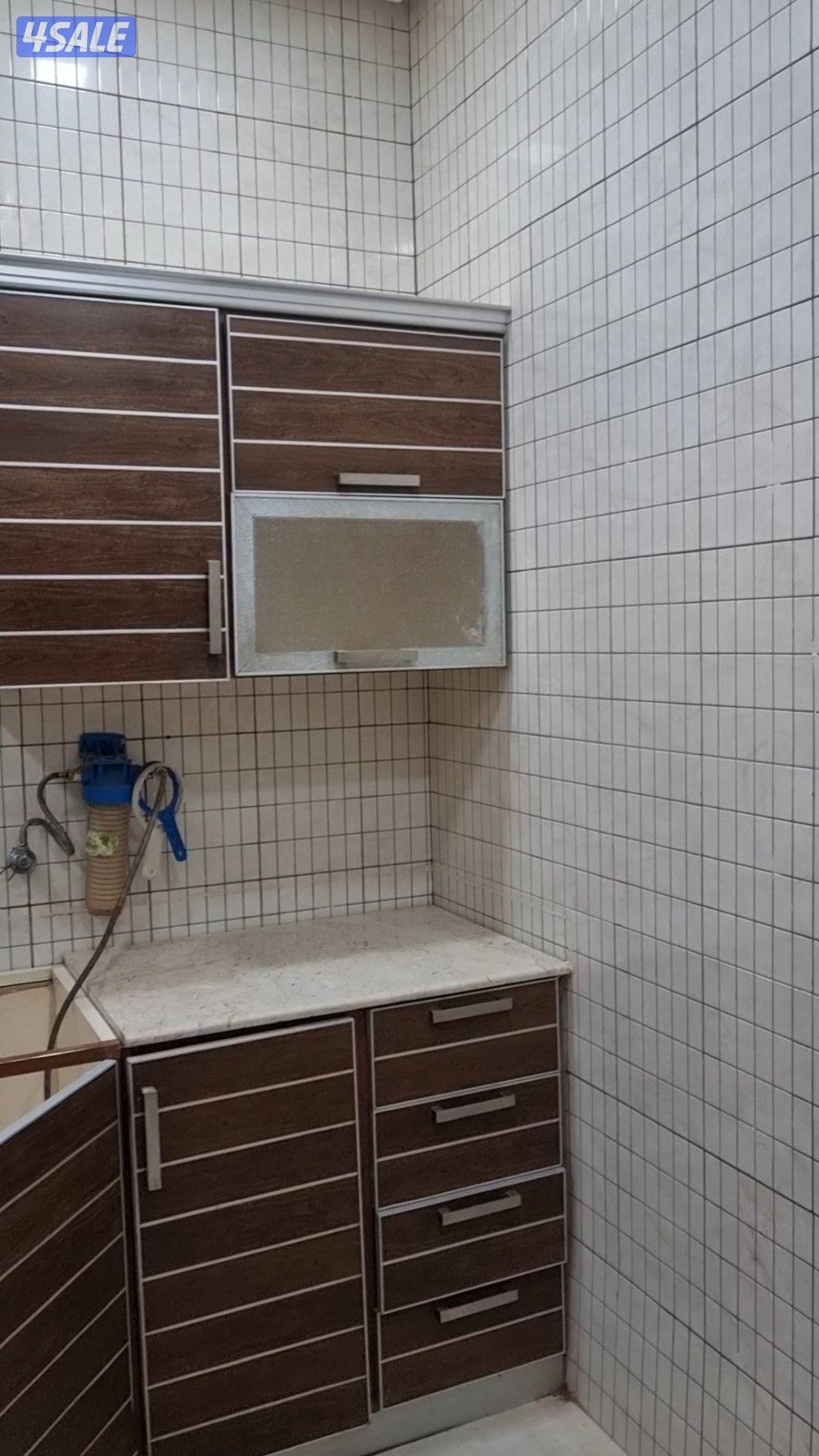 للايجار شقة في  سعد العبدالله قطعه 111