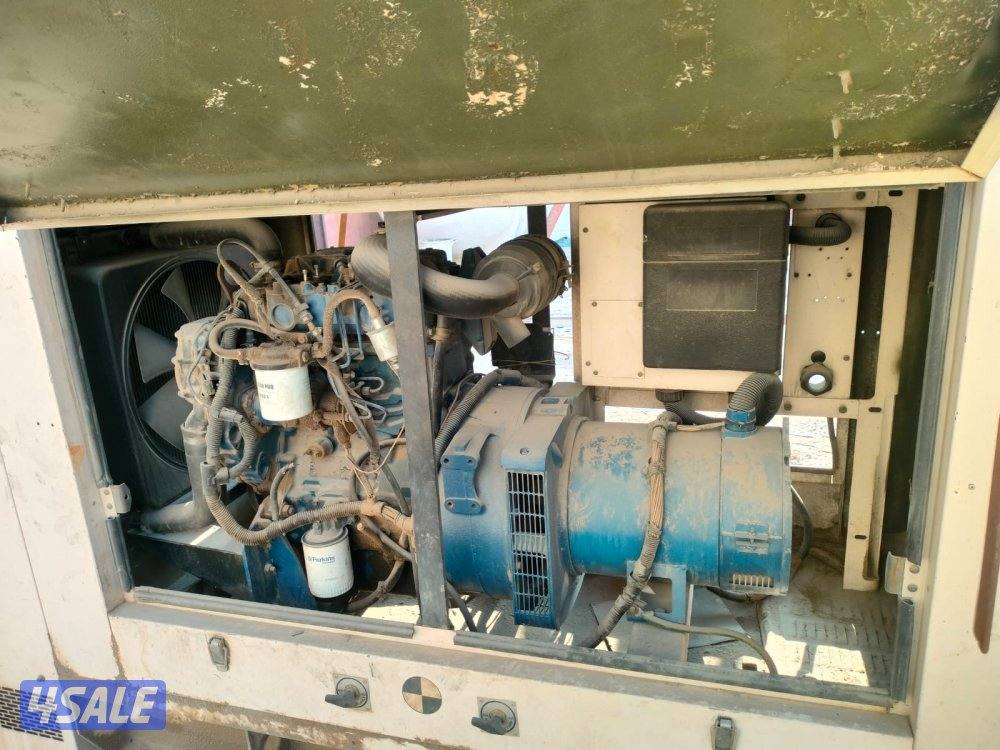 للبيع موطور بركينز ٣٣k. كاتم صوت موديل فوق ال ٢٠١٠0