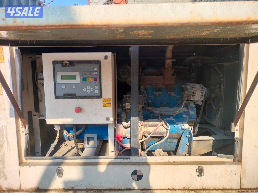 للبيع موطور بركينز ٣٣k. كاتم صوت موديل فوق ال ٢٠١٠3