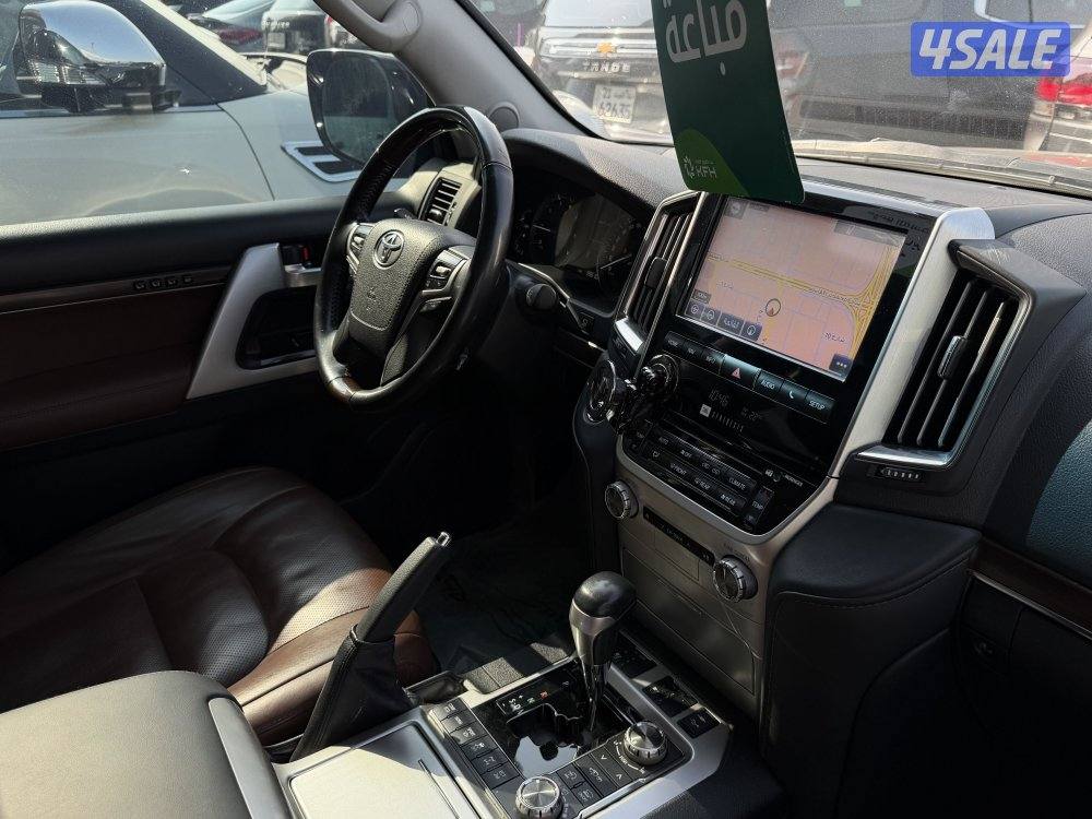 لاند كروزر VX.R S قراند تورنق موديل 2021 عداد 99 الف الساير صبغ وكاله3