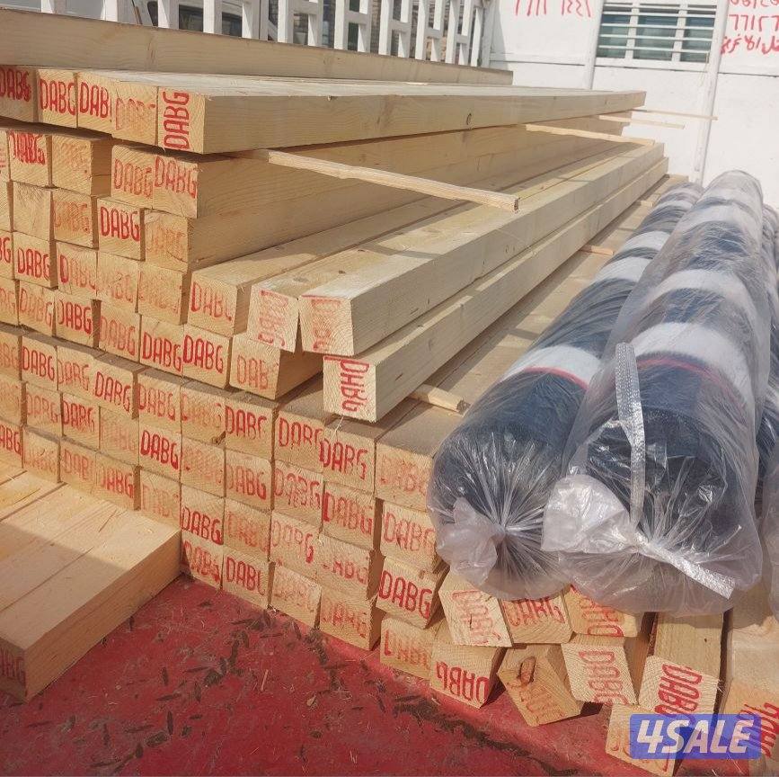 حفارة ركايز مع عامل يجي يحفر تجهيز اسوار المخيمات9