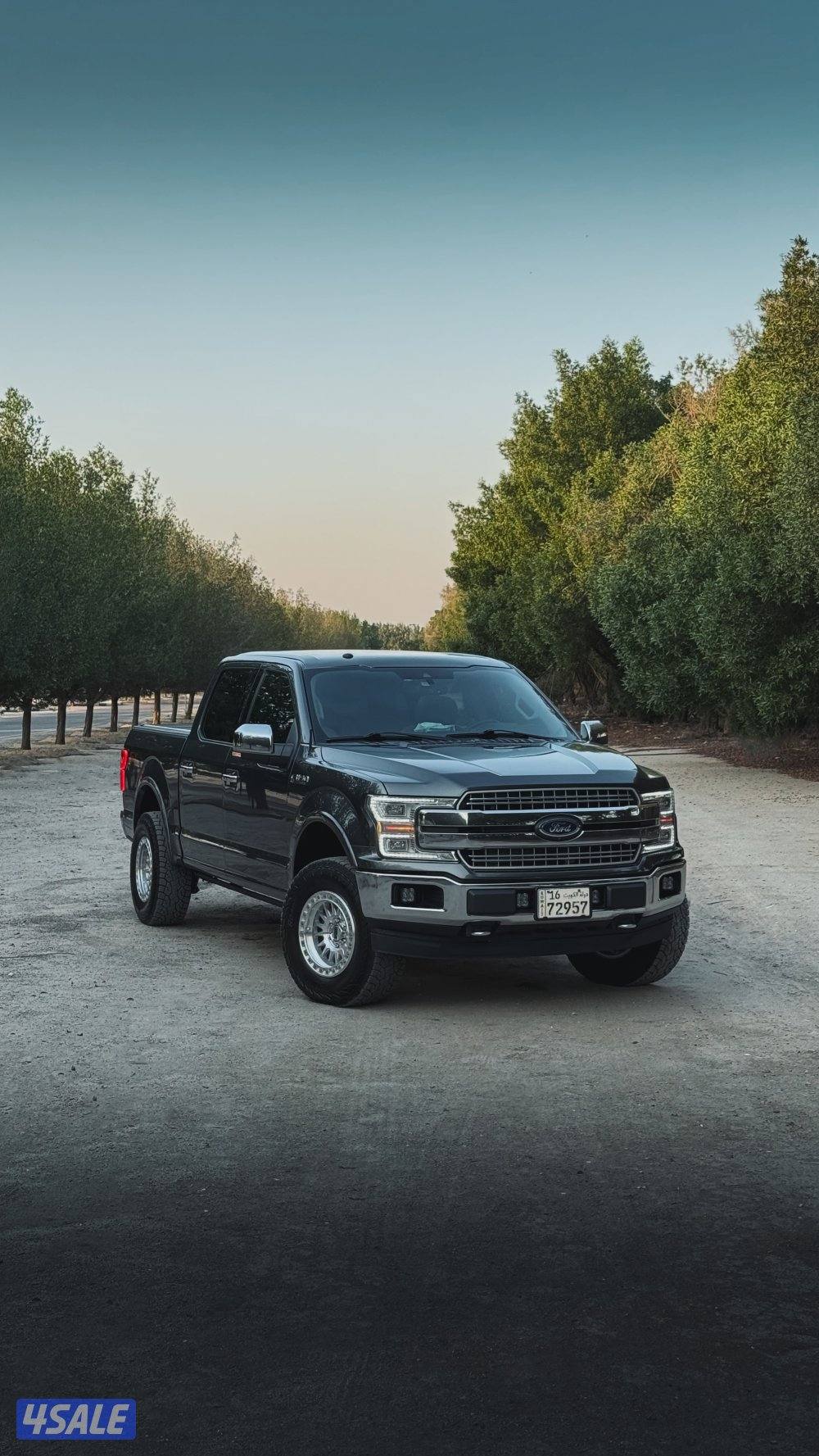 للبيع وانيت فورد F-150 Lariat2