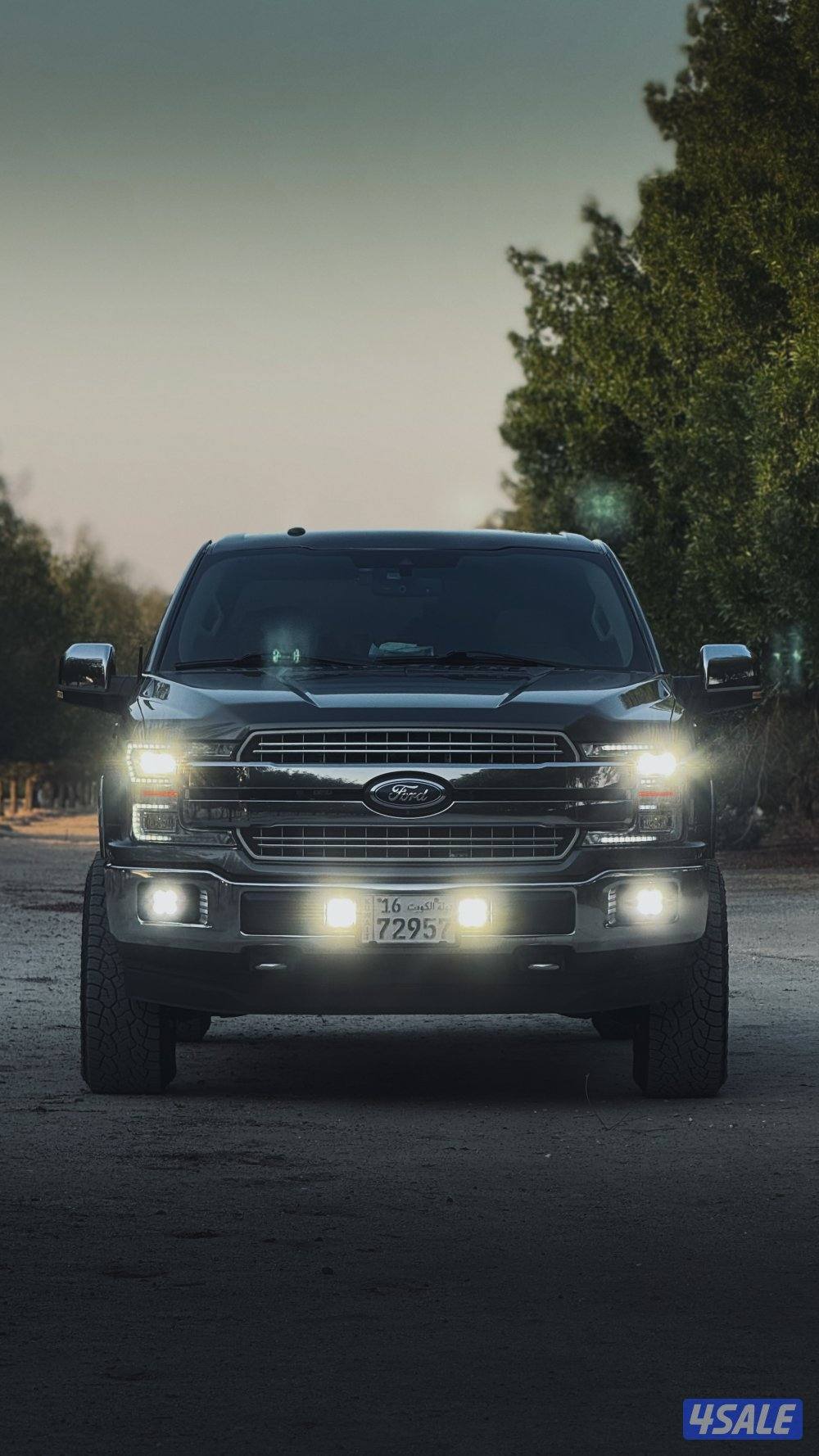 للبيع وانيت فورد F-150 Lariat3