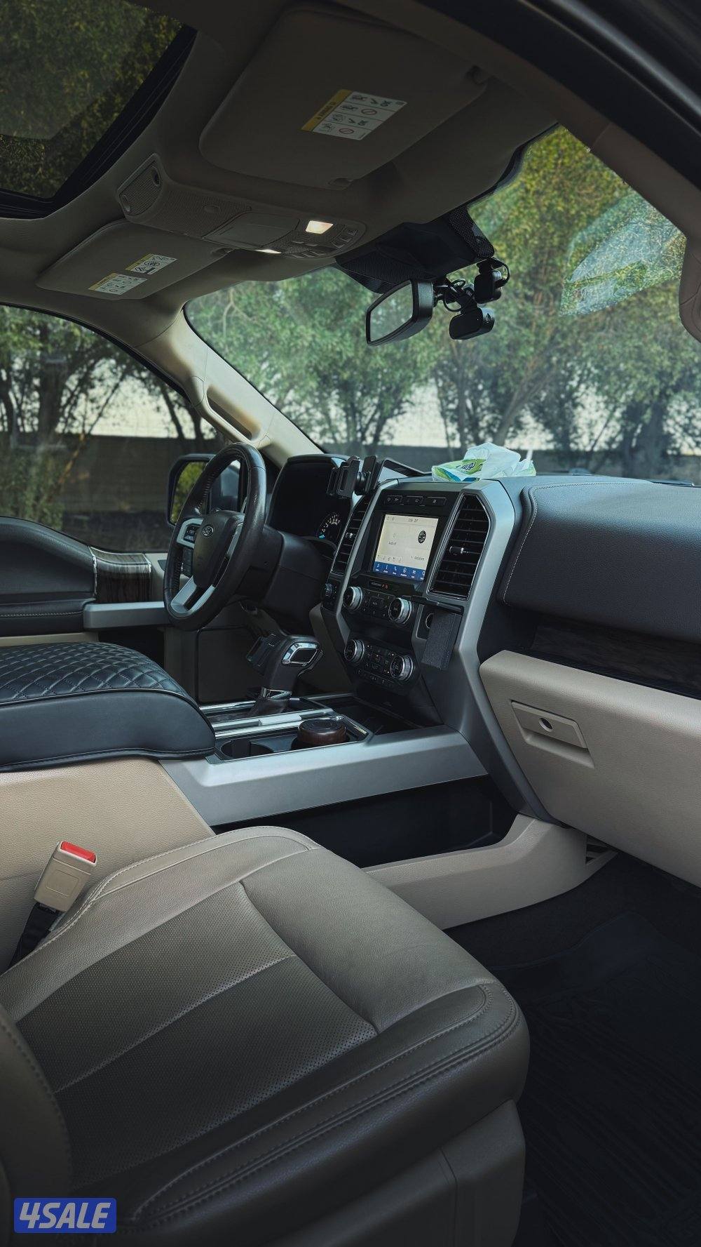 للبيع وانيت فورد F-150 Lariat8