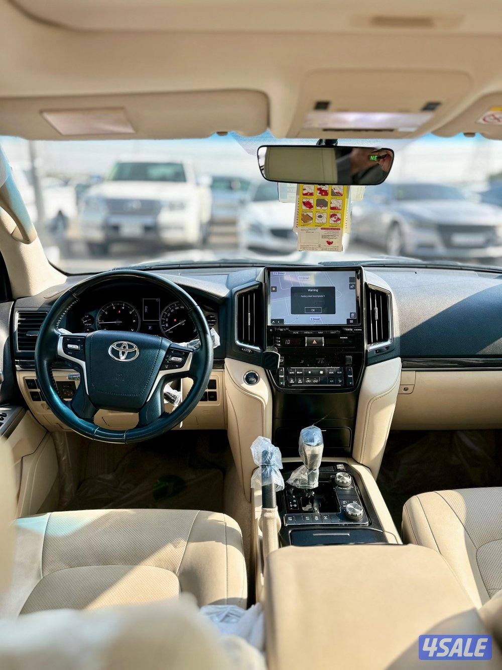 لاند كروزر GXR الساير موديل 2021 عداد 1486