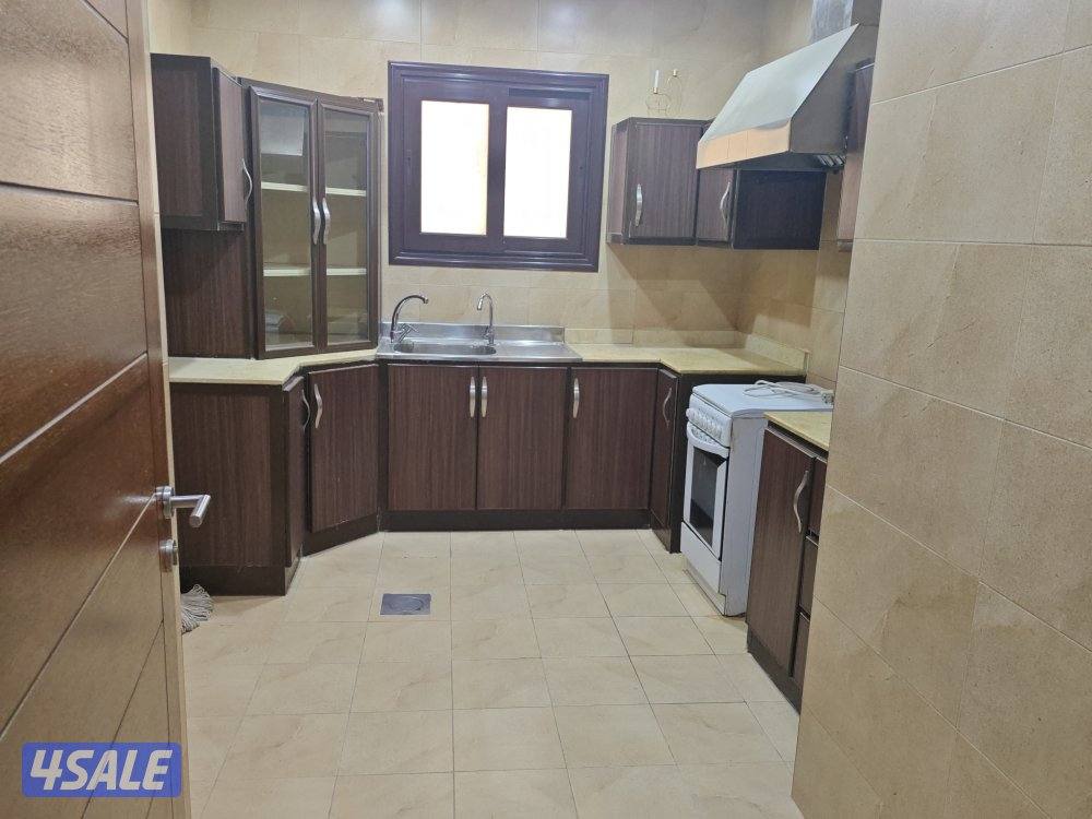 شقة للايجار بفنيطيس دور ثاني ٣ غرف وصالة ومنافعهم للمعاريس4