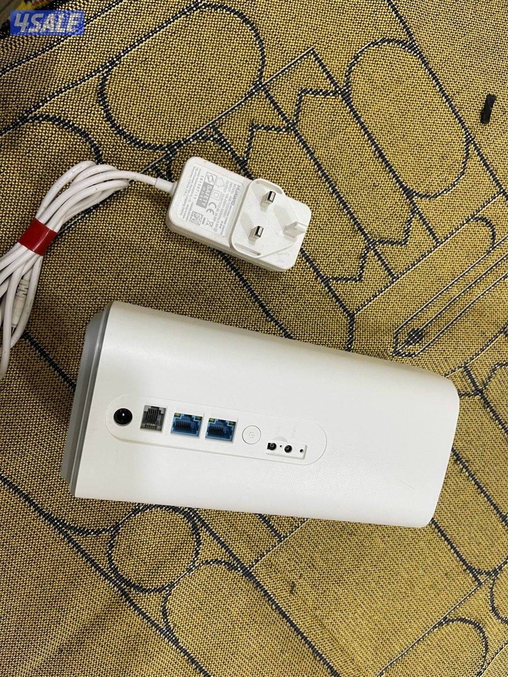 راوتر ثابت هواوي برو 3 نظيف وشغال تمام شبكة زين مع الشحن الاصلي1