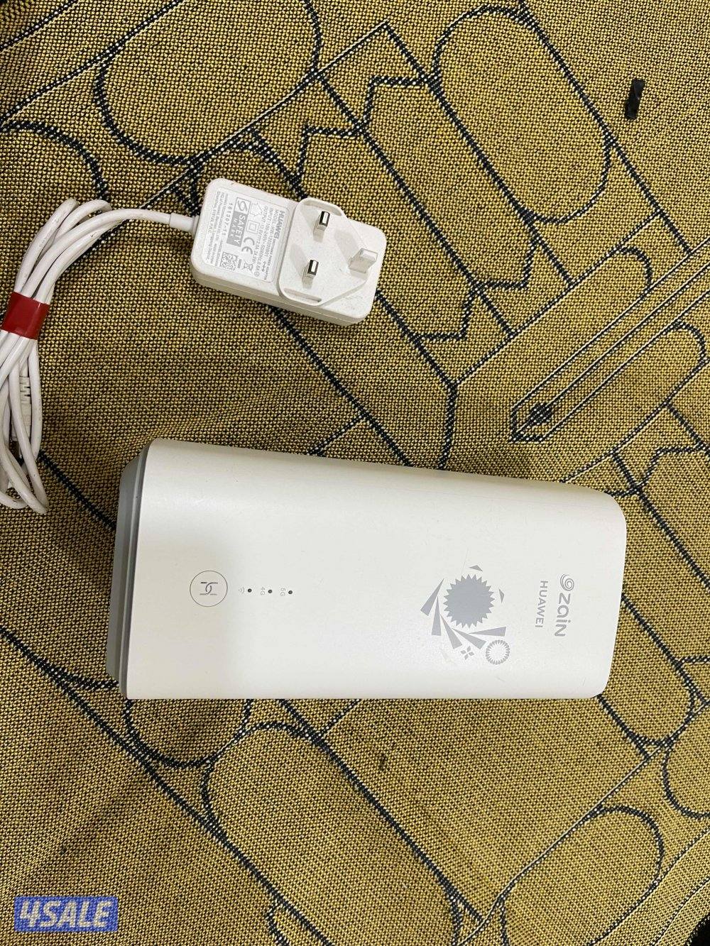 راوتر ثابت هواوي برو 3 نظيف وشغال تمام شبكة زين مع الشحن الاصلي0