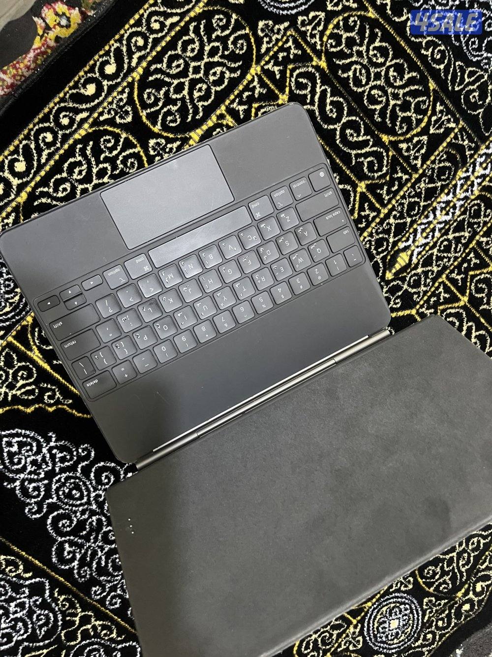 كيبورد ابل ماجيك الاصلي 12.9 بوصة نظيف وشغال تمام1