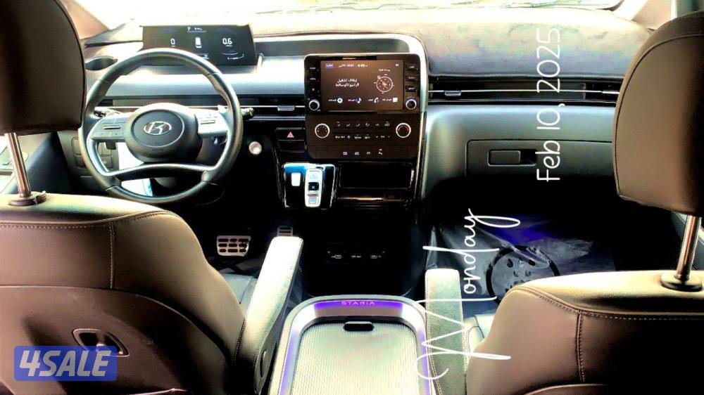 SAL CAR  HYUNDAI STARIA  km111