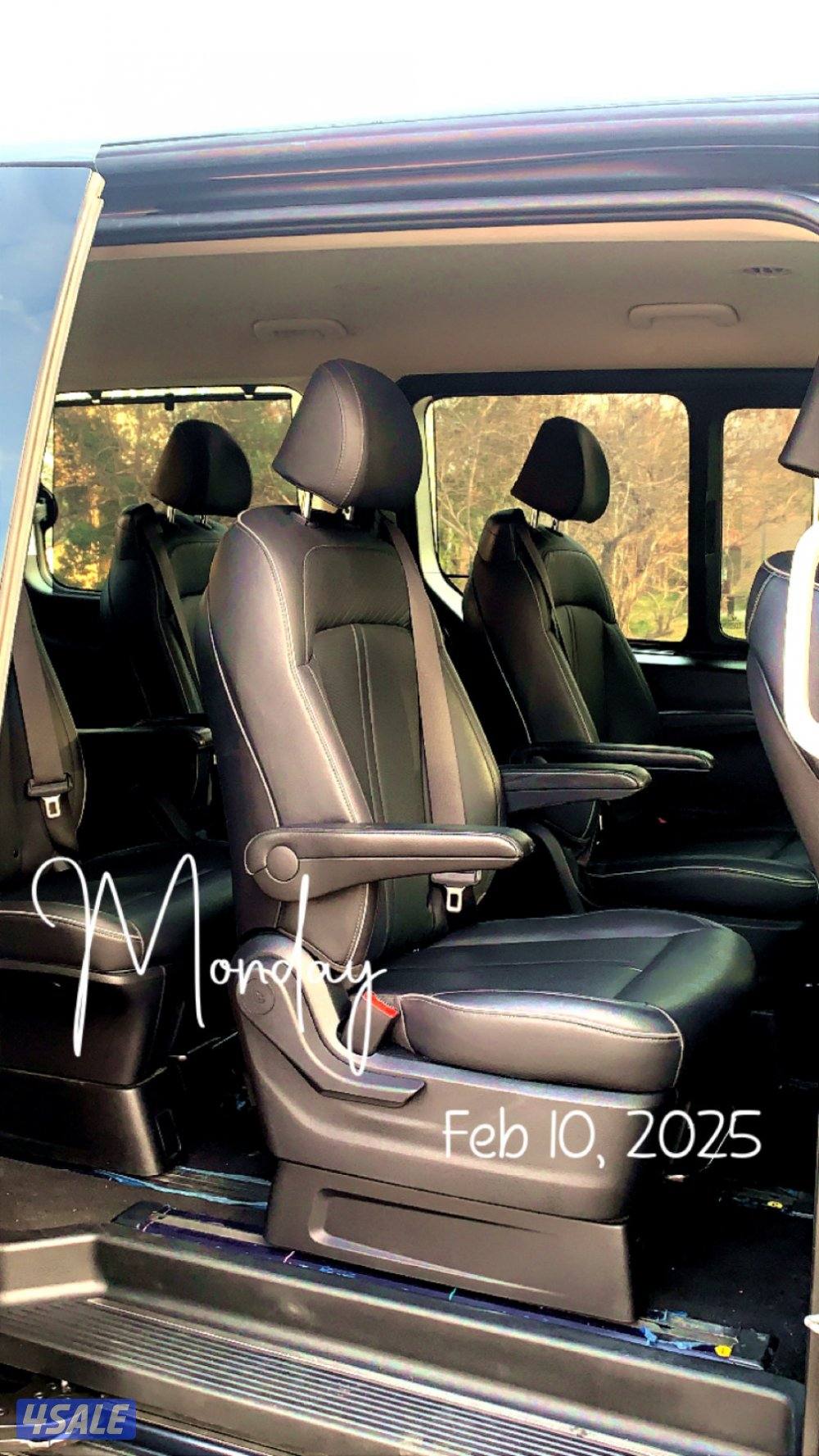 SAL CAR  HYUNDAI STARIA  km112