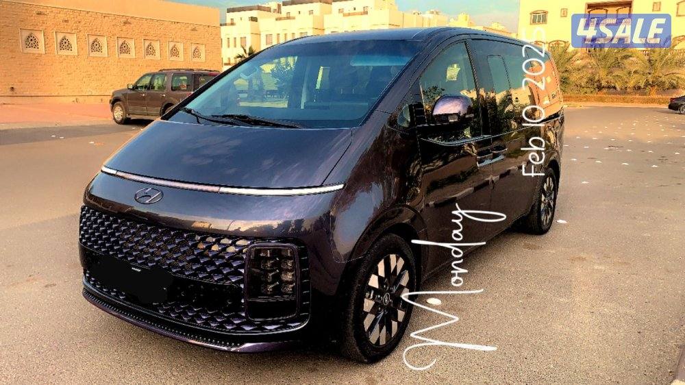 SAL CAR  HYUNDAI STARIA  km115