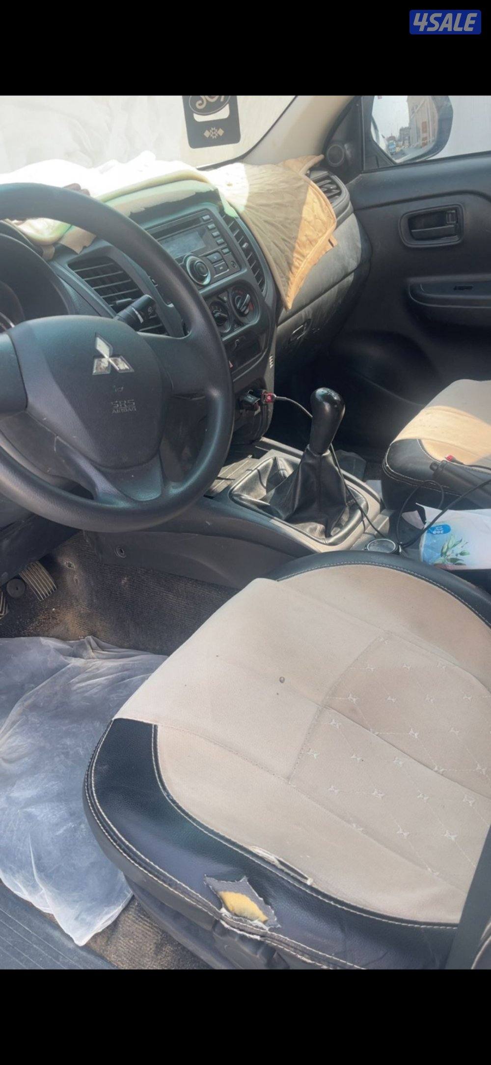 للبيع موديل 2022 ديزل قير عادي دبل0