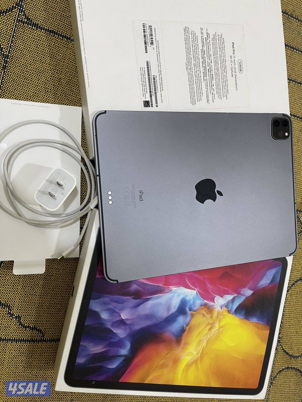 ايباد ابل برو 11 انش 128 قيقا خط شريحة نظيف وشغال تمام مع الكرتون8