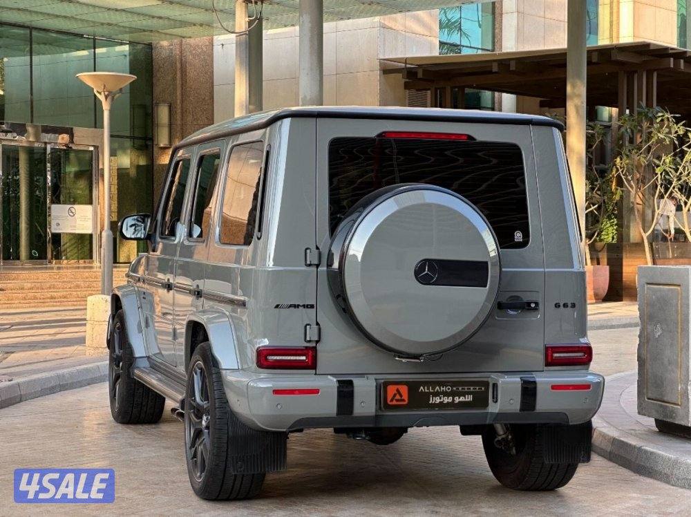 مرسيدسG63 AMG موديل2023 عداد40الف وارد الملا تحت الكفاله+الصيانه2