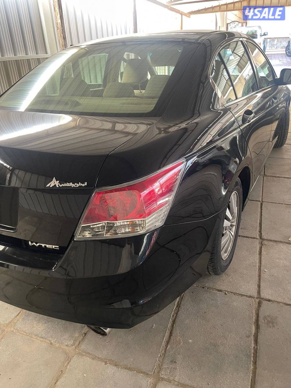 للبيع هوندا اكورد 20090