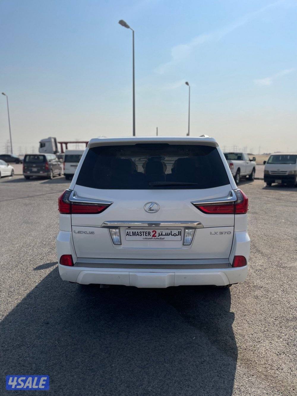 لكزس LX570  وارد الخليج صبغ الوكاله شرط الفحص2