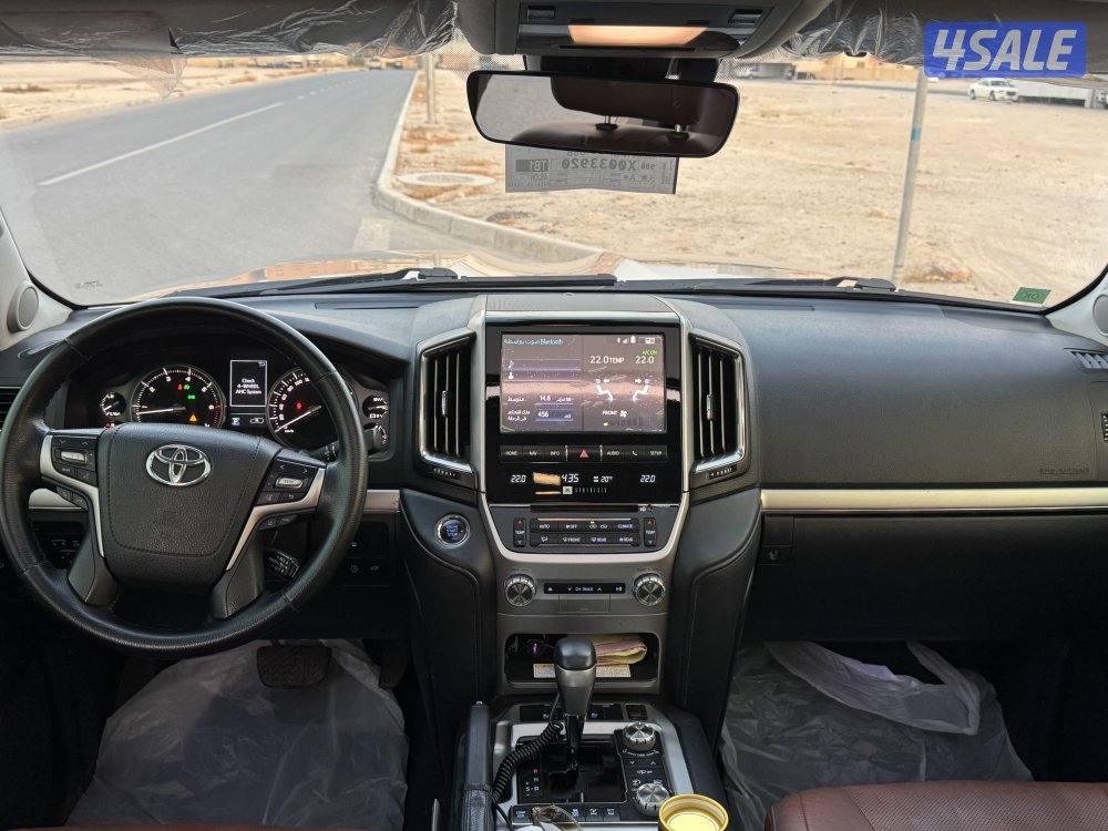 للبيع لاند VXR موديل 2016 ماشي 190 الف10