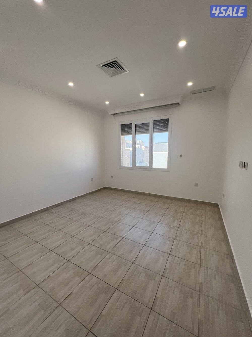 للايجار شقة المسايل الدور الثاني0