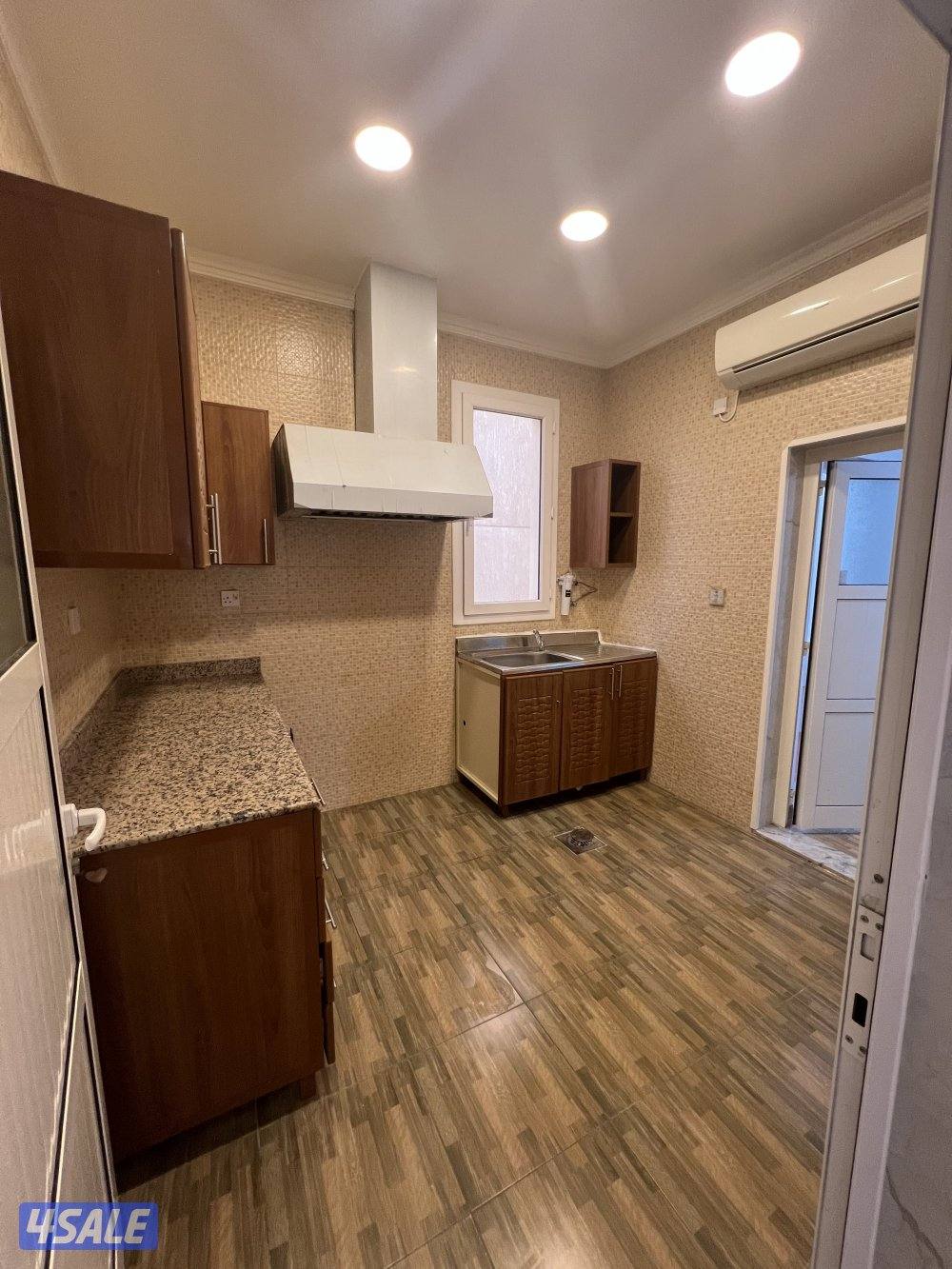 للايجار شقة المسايل الدور الثاني9