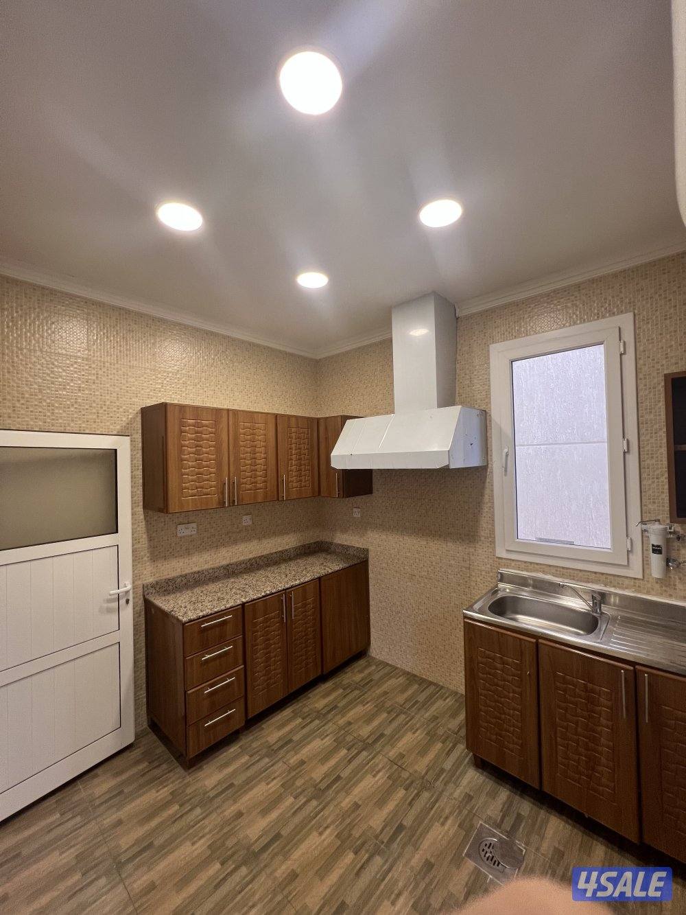 للايجار شقة المسايل الدور الثاني10