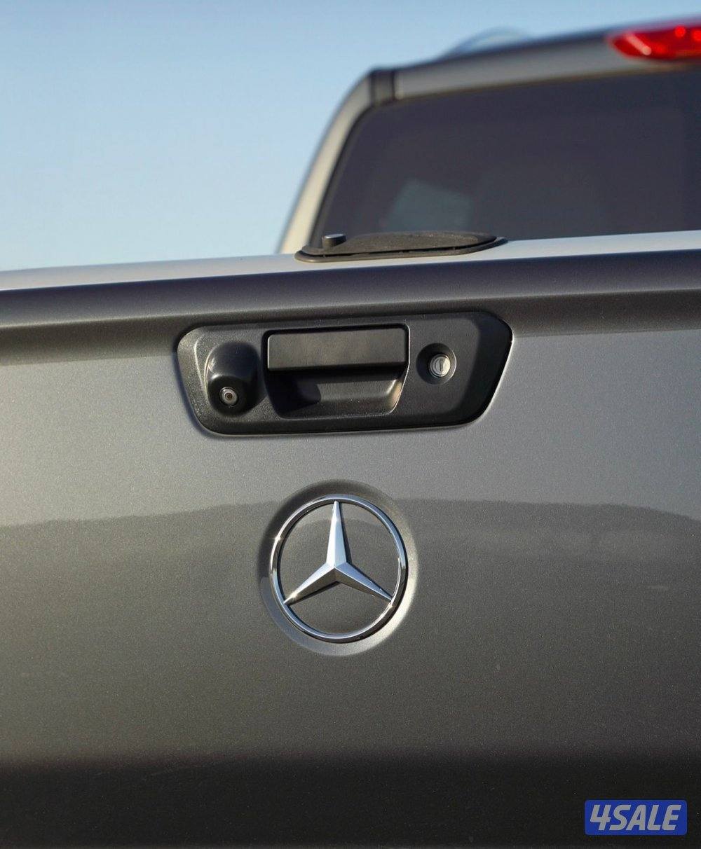 وانيت مرسيدس ( ديزل ) ماشي 686