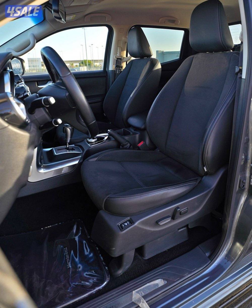 وانيت مرسيدس ( ديزل ) ماشي 689