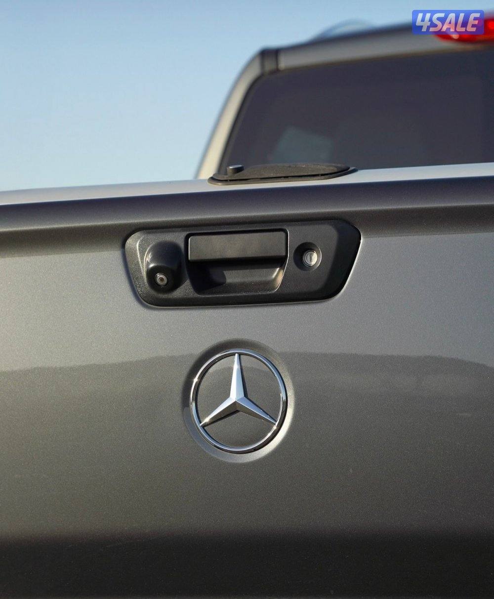 وانيت مرسيدس ( ديزل ) ماشي 686