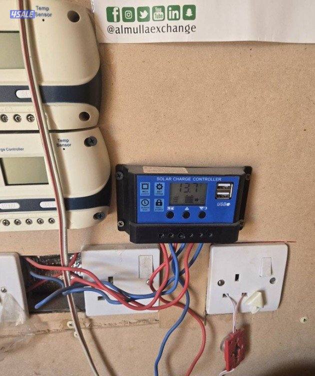 ٢متر ونصف×٣.٧٥ متنقلة طاقه شمسيه ودبل عازل ومبطنه خشب ديكور وبها ٢شباك2