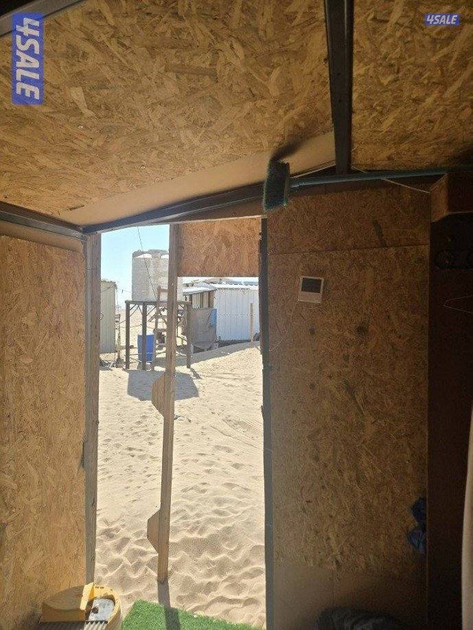 ٢متر ونصف×٣.٧٥ متنقلة طاقه شمسيه ودبل عازل ومبطنه خشب ديكور وبها ٢شباك6