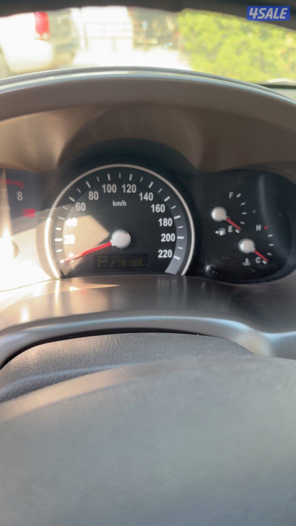 كيا كرنفال ٢٠١٥ممشى ٢٧٨مالك اول بيعه سريعه1