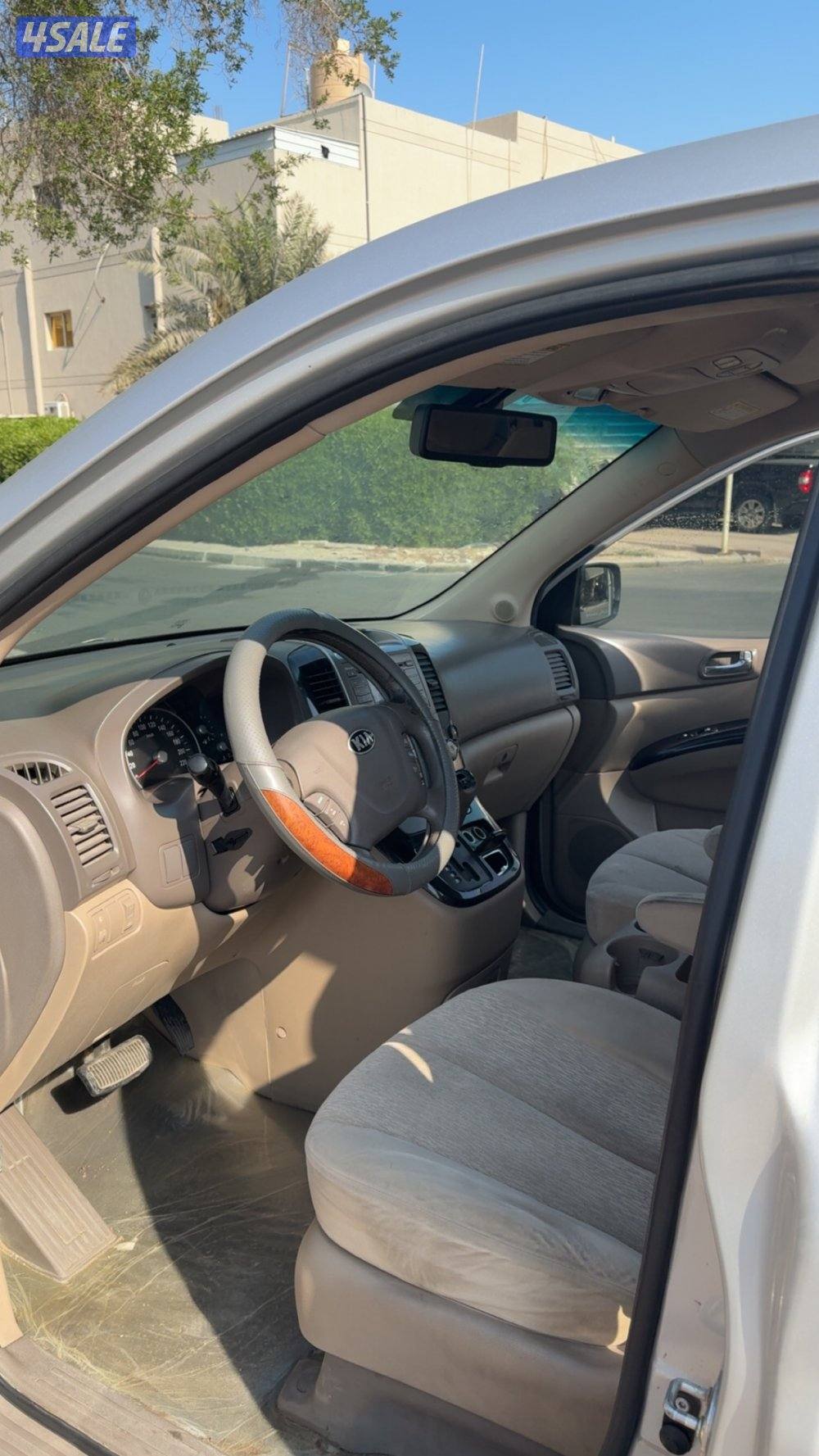 كيا كرنفال ٢٠١٥ممشى ٢٧٨مالك اول بيعه سريعه2