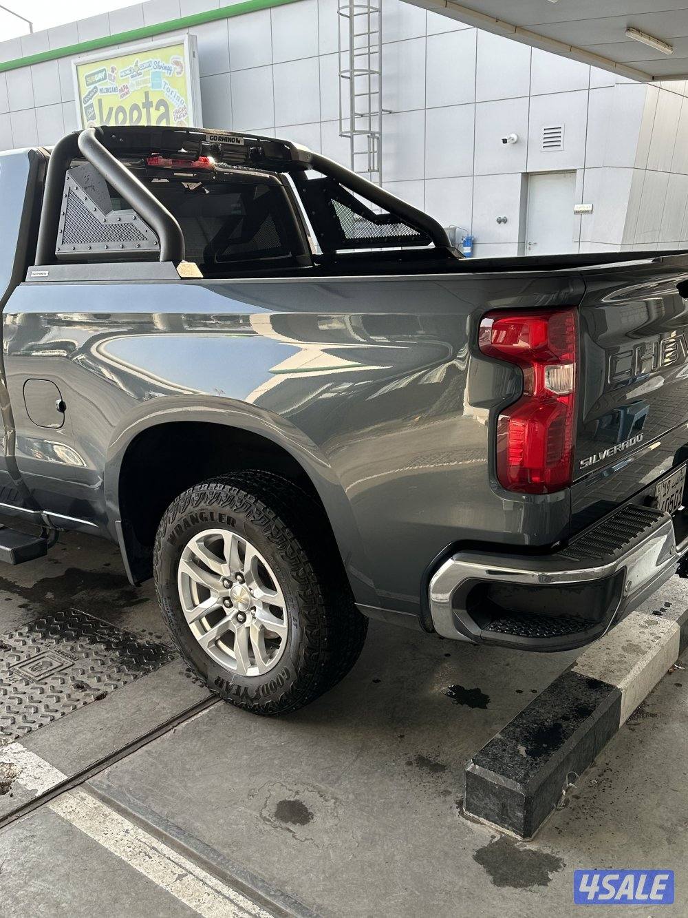 للبيع وانيت سلفرادو lt موديل 2020 ماشي 132 الف شرط الفحص1