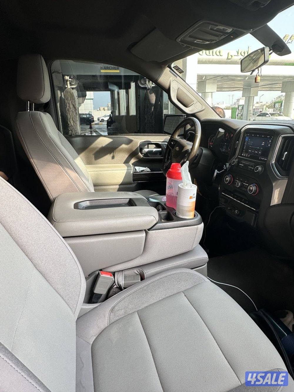 للبيع وانيت سلفرادو lt موديل 2020 ماشي 132 الف شرط الفحص6