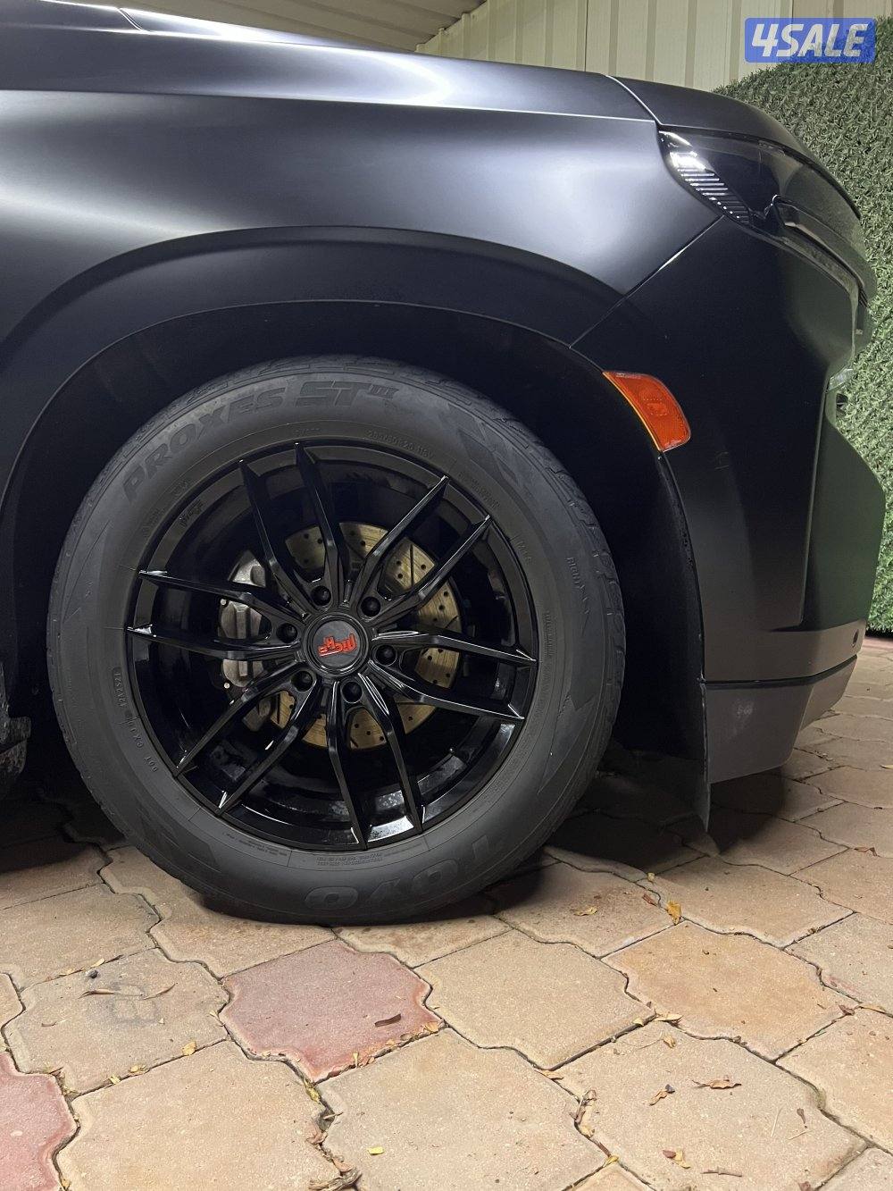 Clean Used Wheels fit all (Chevrolet Tahoe, GMC Yukon and both pick up0