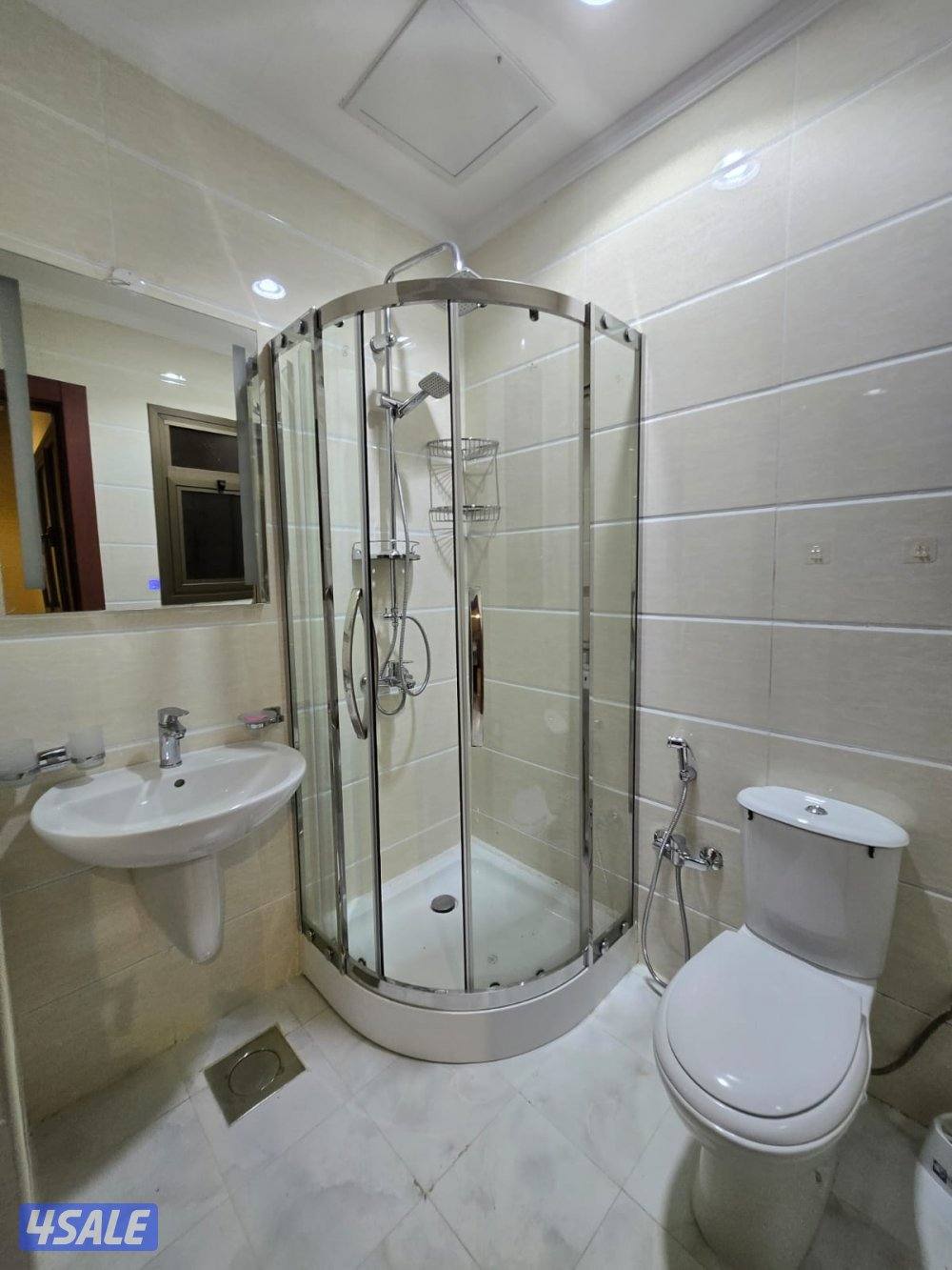 فرصه لن تكرر.. للإيجار شقه مميزه وسعرها مميز جدا بصباح السالم ق١7